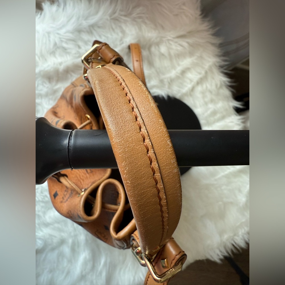MCM Cognac 2way drawstring bucket bag - Picture 5 of 11